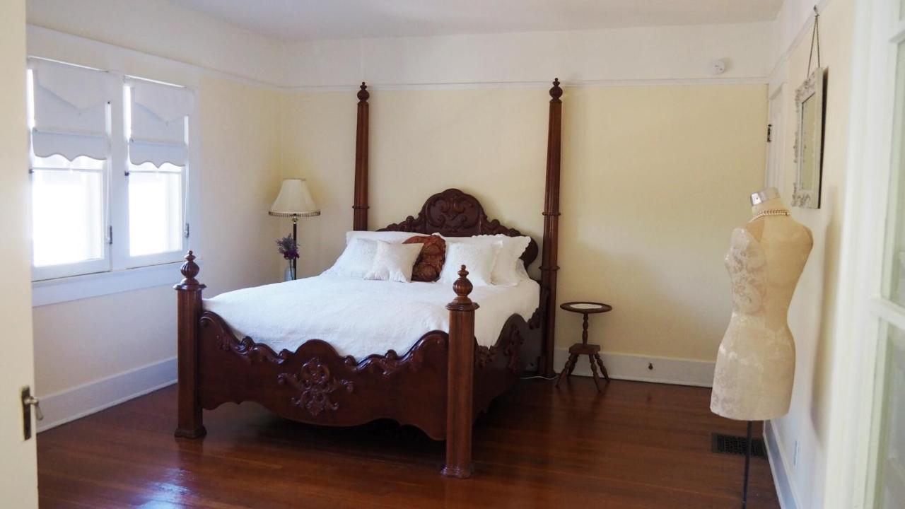 Lady Geneva Bed & Breakfast Medford Eksteriør billede