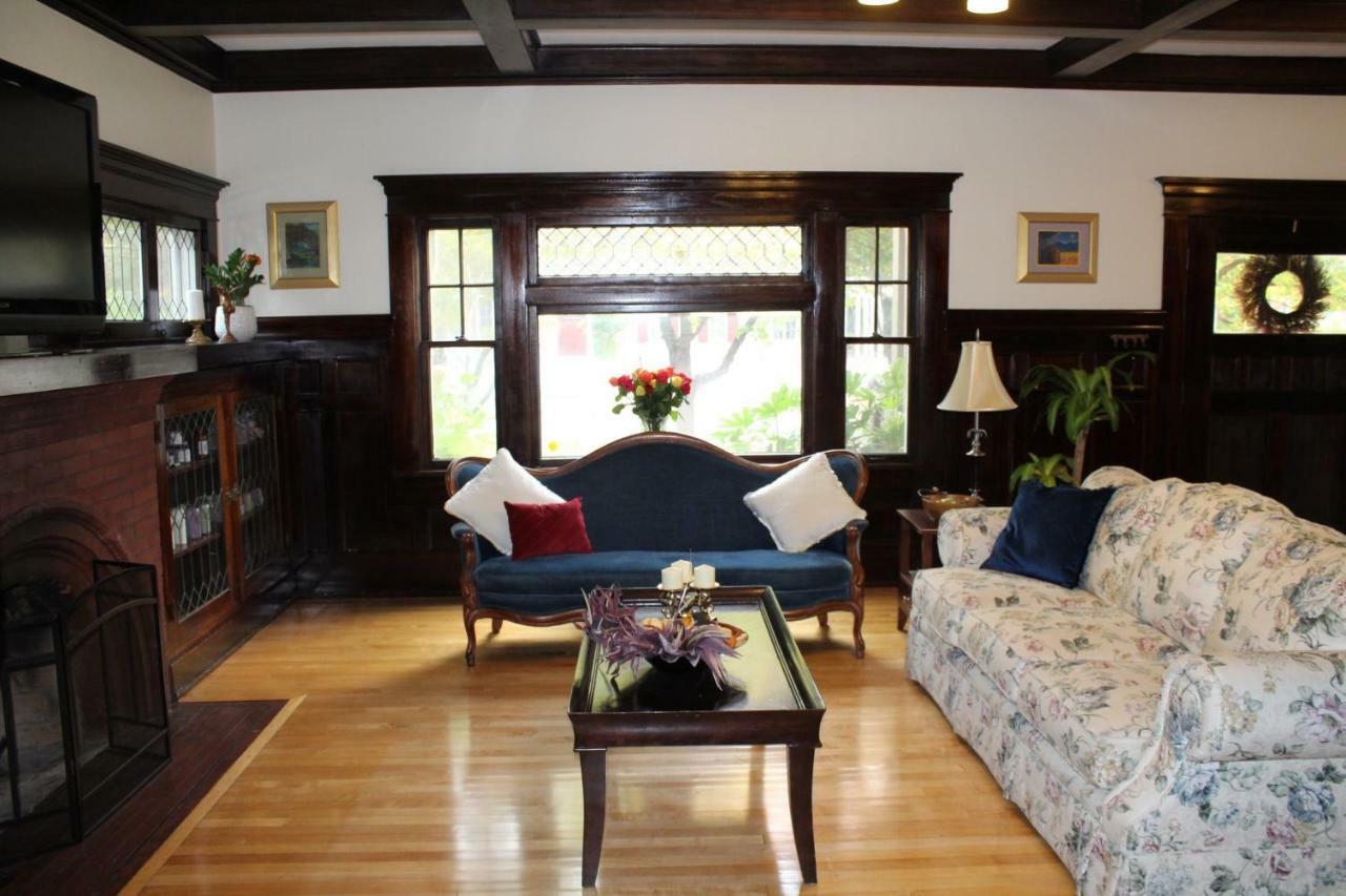 Lady Geneva Bed & Breakfast Medford Eksteriør billede