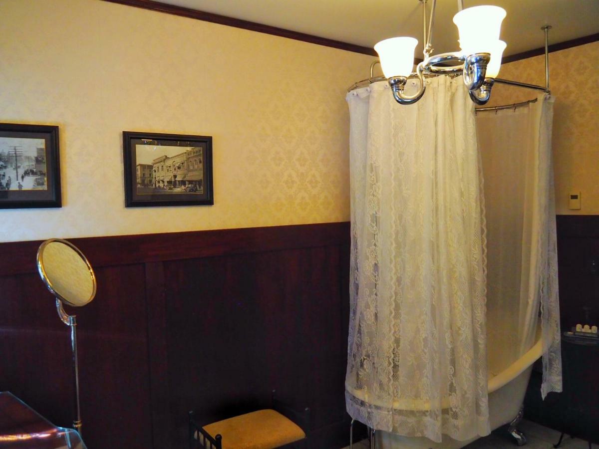 Lady Geneva Bed & Breakfast Medford Eksteriør billede