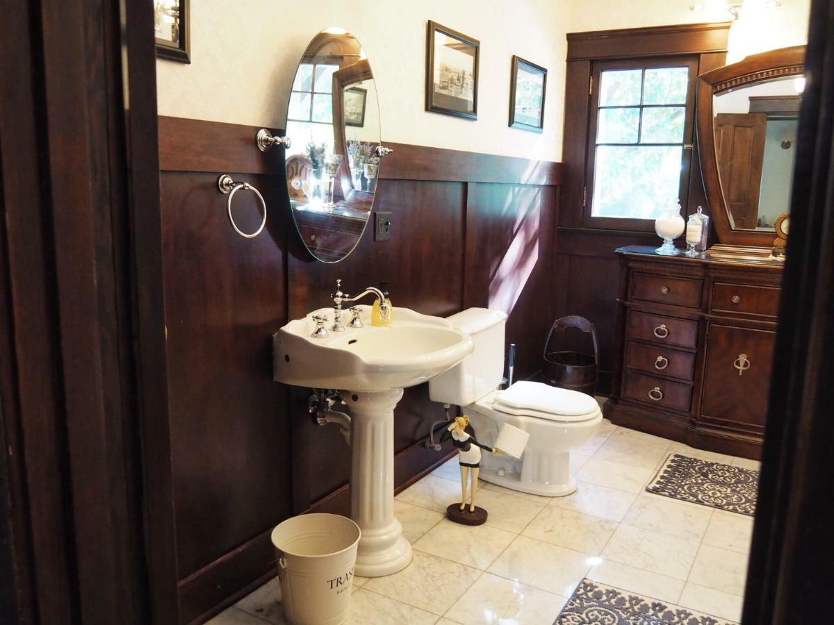 Lady Geneva Bed & Breakfast Medford Eksteriør billede